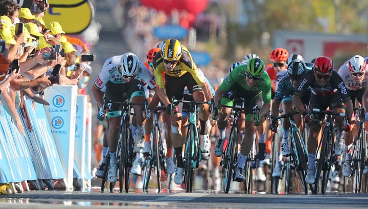 11. etapa Tour de France: Sagan opäť obeťou špurtu